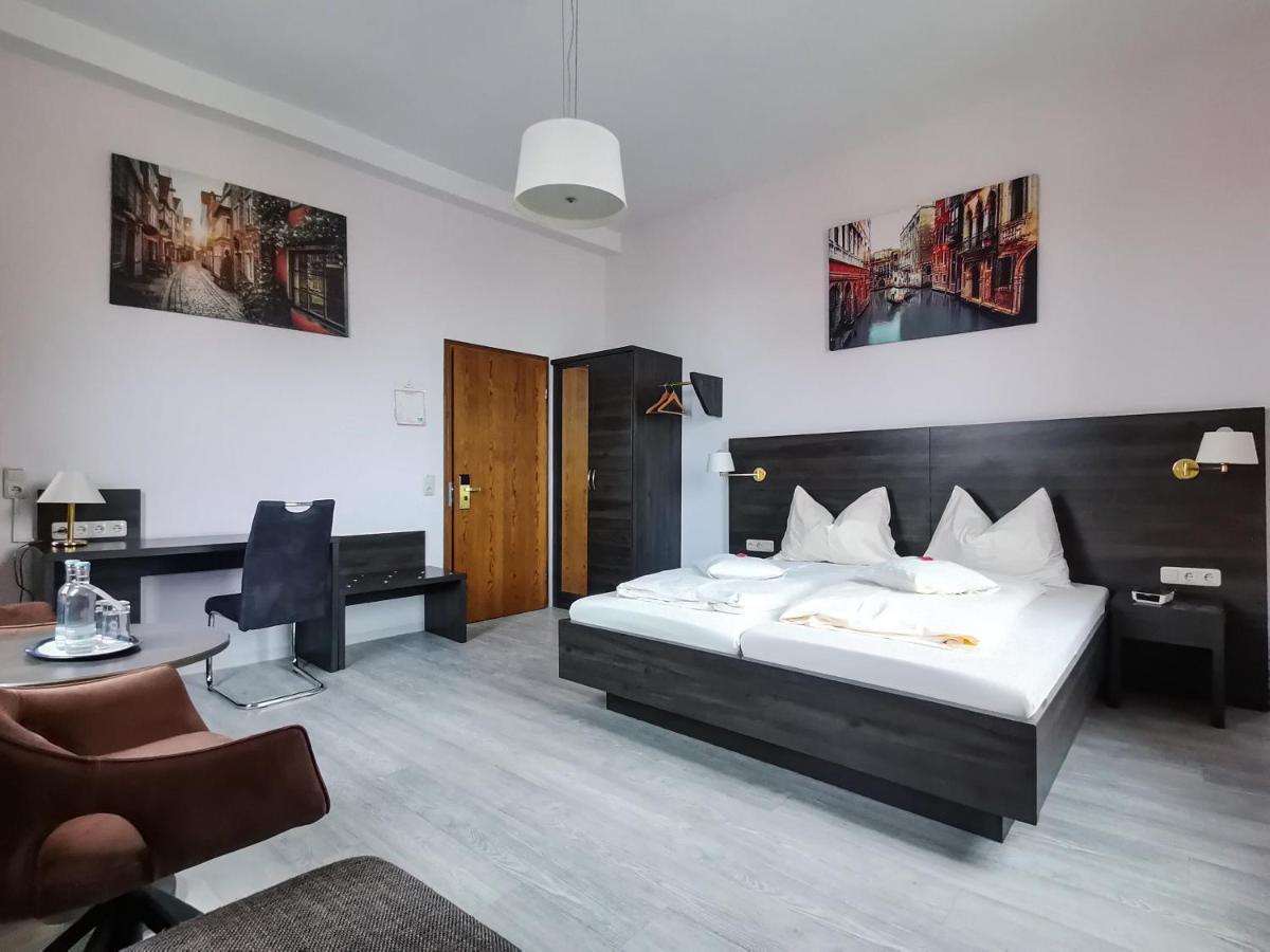 Hotel Kitzinger Hof An Der B8 Kitzingen Ngoại thất bức ảnh