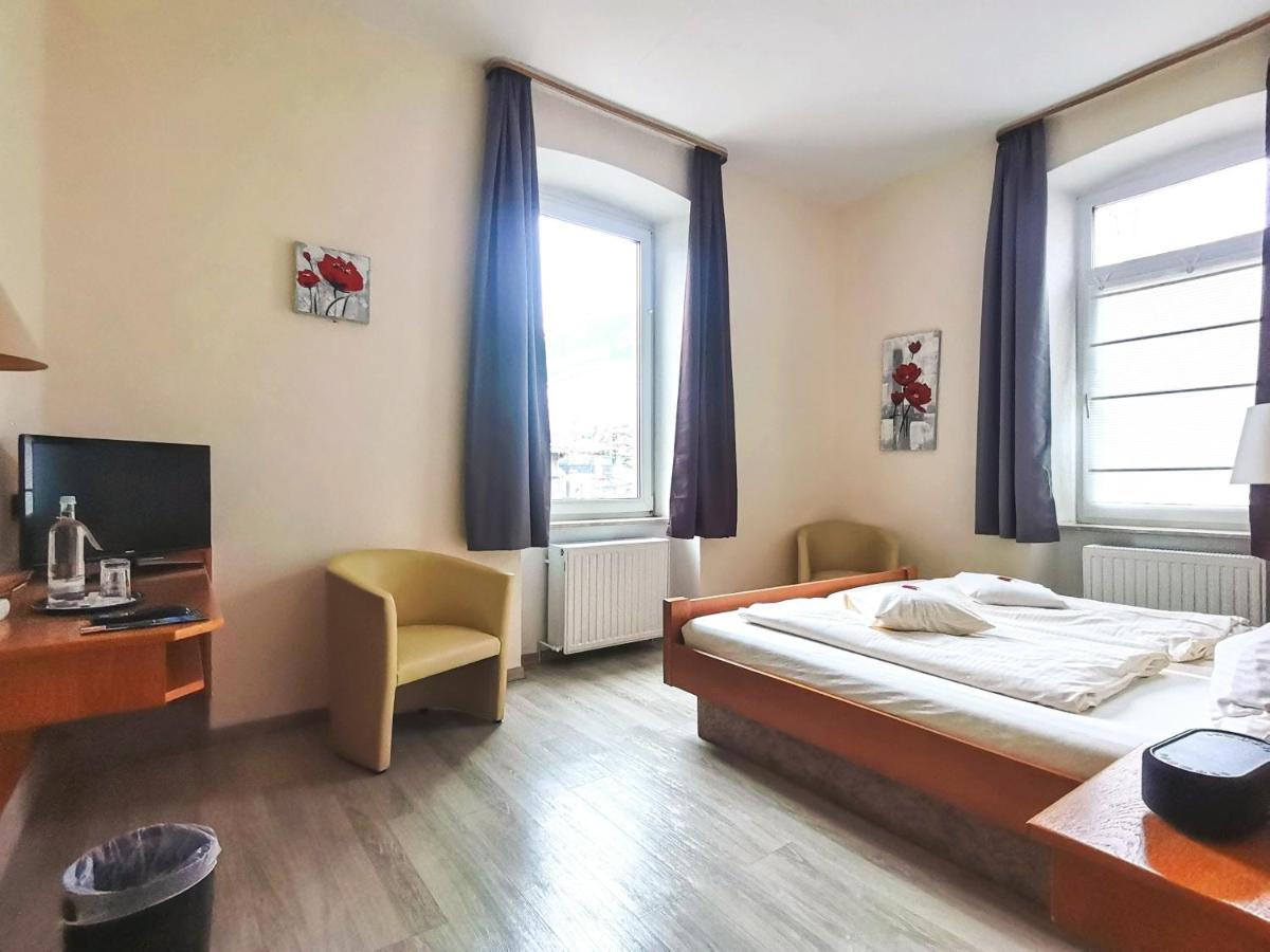 Hotel Kitzinger Hof An Der B8 Kitzingen Ngoại thất bức ảnh