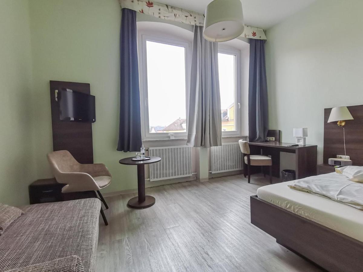 Hotel Kitzinger Hof An Der B8 Kitzingen Ngoại thất bức ảnh